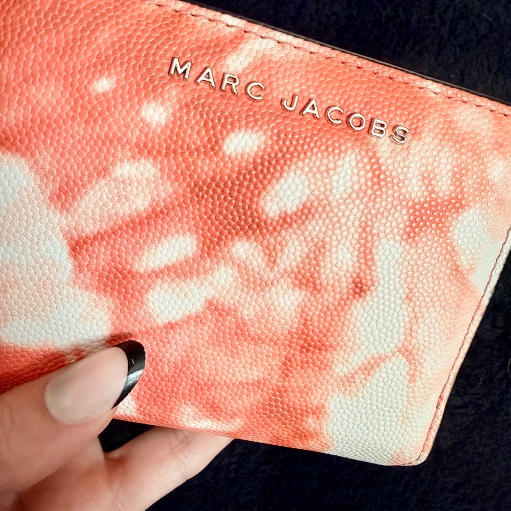 Marc Jacobs Coral and White Wallet